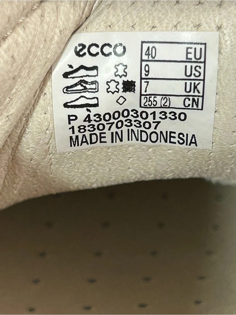 Ecco Women’s Casual Leather Sneakers in Brown with Cream Laces